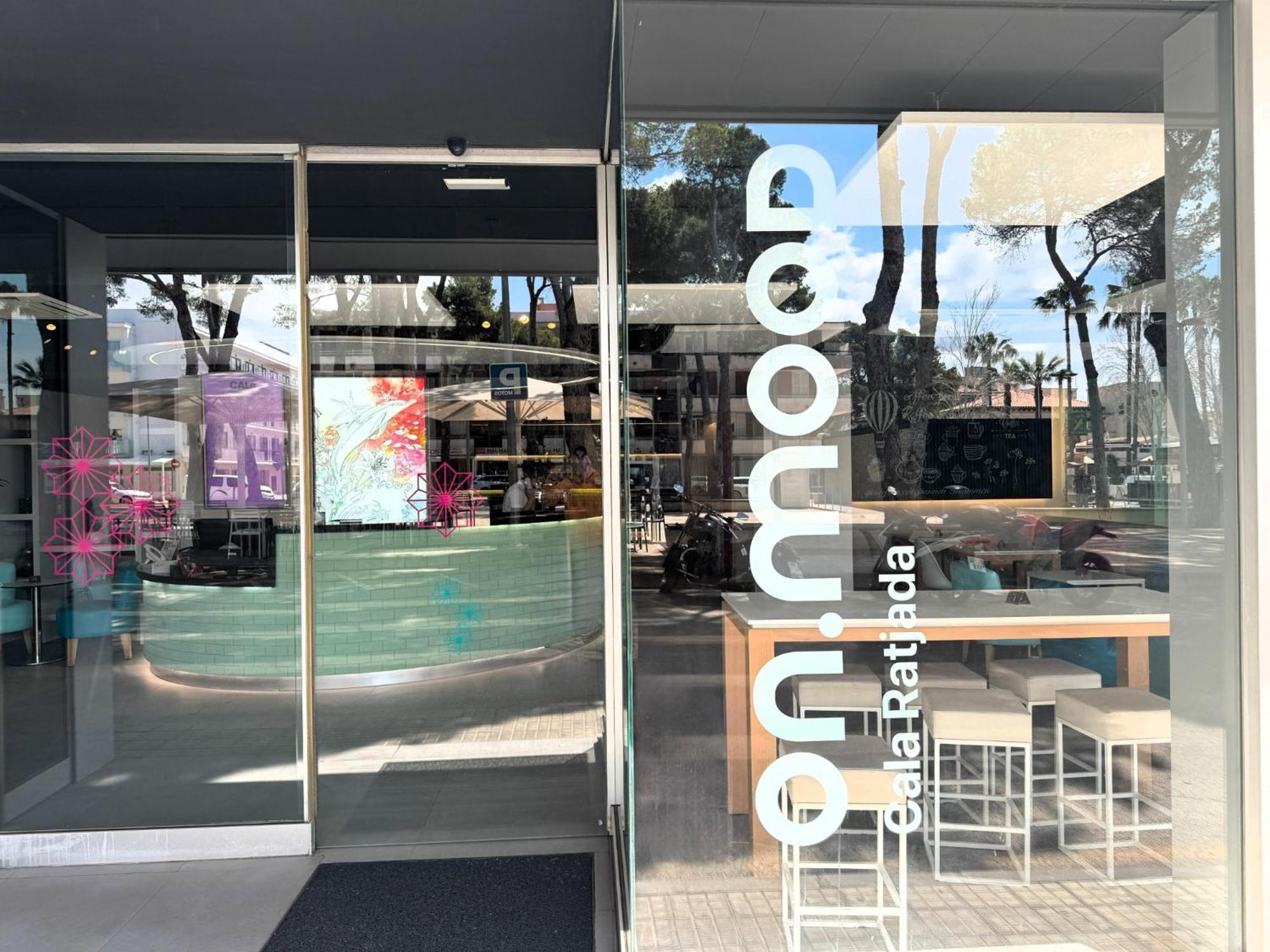 Отель Onmood Cala Ratjada - Brunch & Party Экстерьер фото