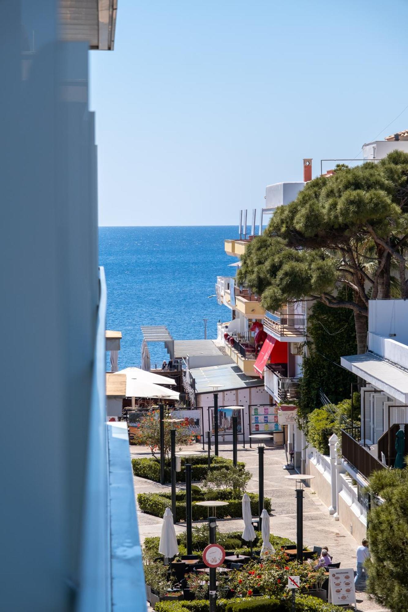 Отель Onmood Cala Ratjada - Brunch & Party Экстерьер фото