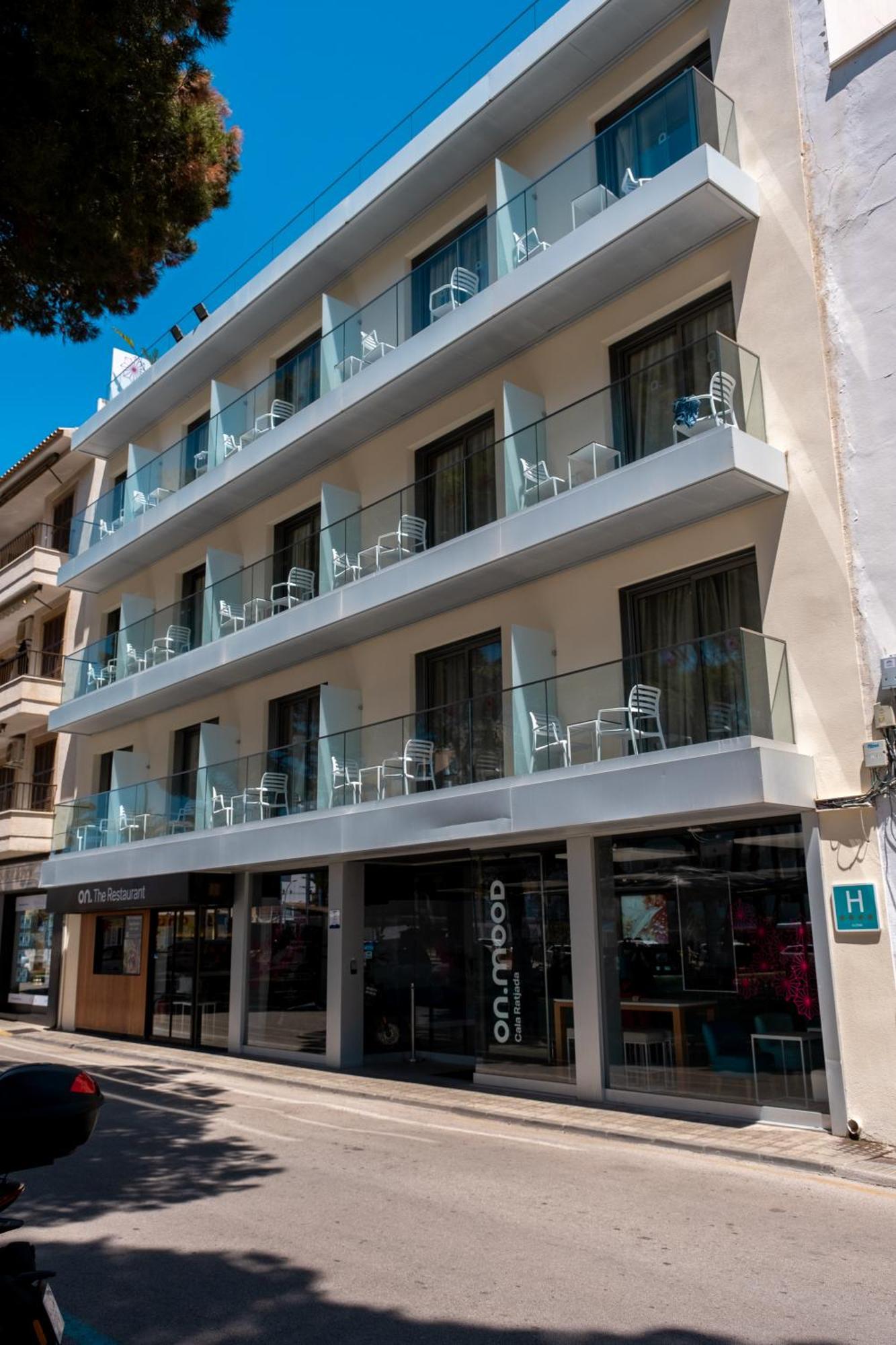 Отель Onmood Cala Ratjada - Brunch & Party Экстерьер фото